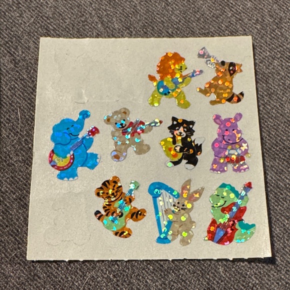 Vibrant Animal Sticker Collection - Picture 4 of 4